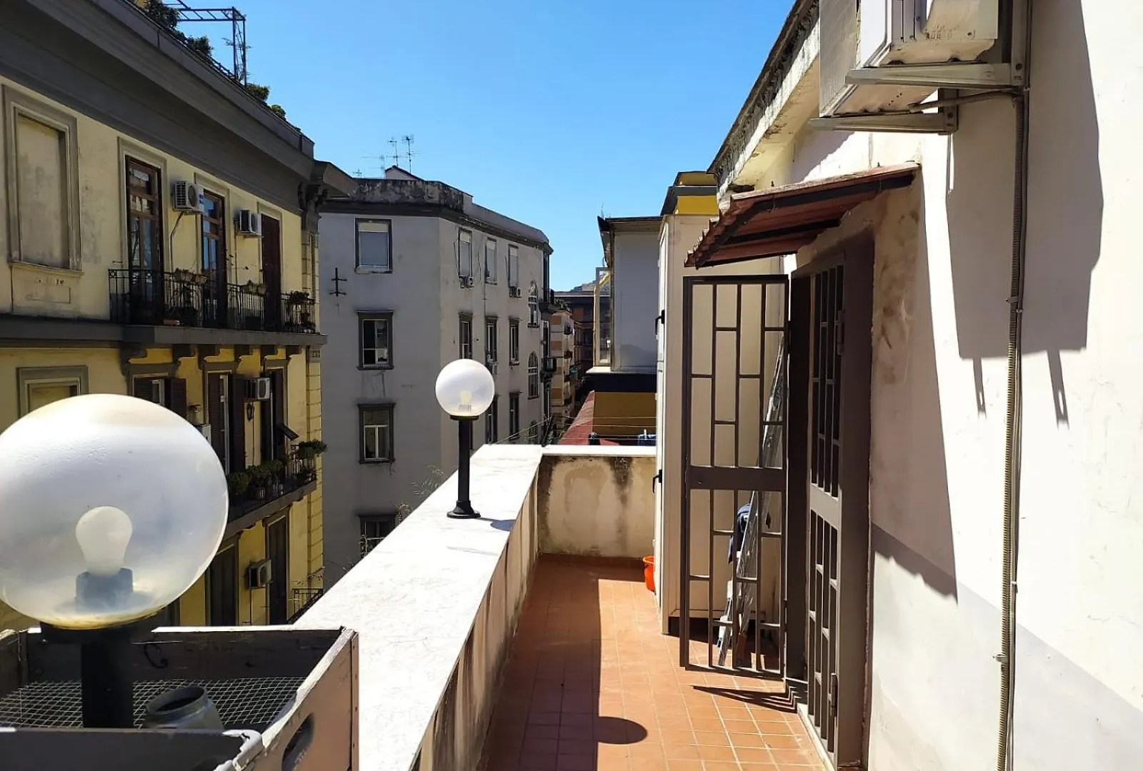 Due Terrazzi Al Duomo Apartment Naples Italy